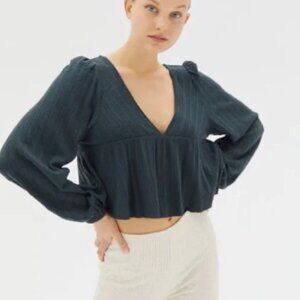 Urban Outfitters Dark Green Baby Doll Long Sleeve blouse top V Neck Small